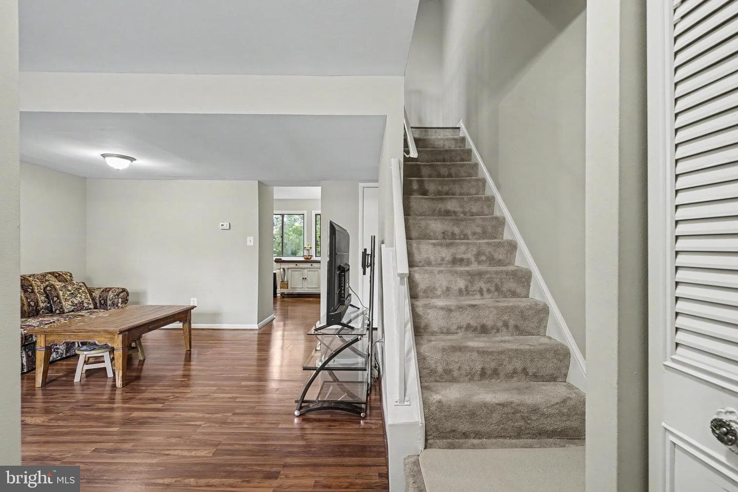 610 Giles Place photo 12