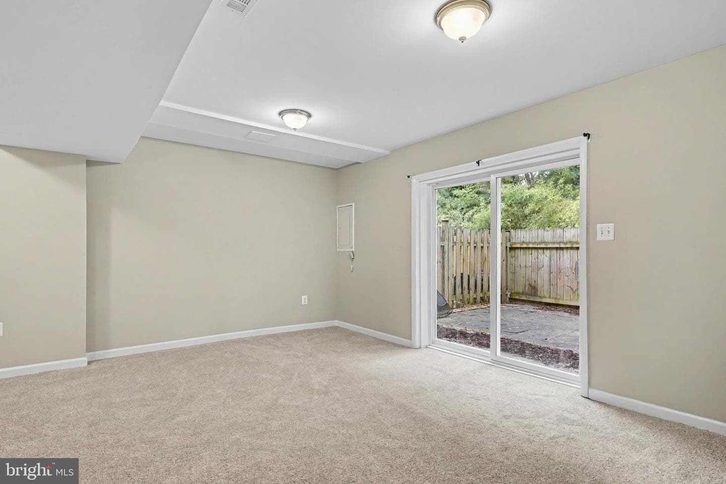 610 Giles Place photo 23