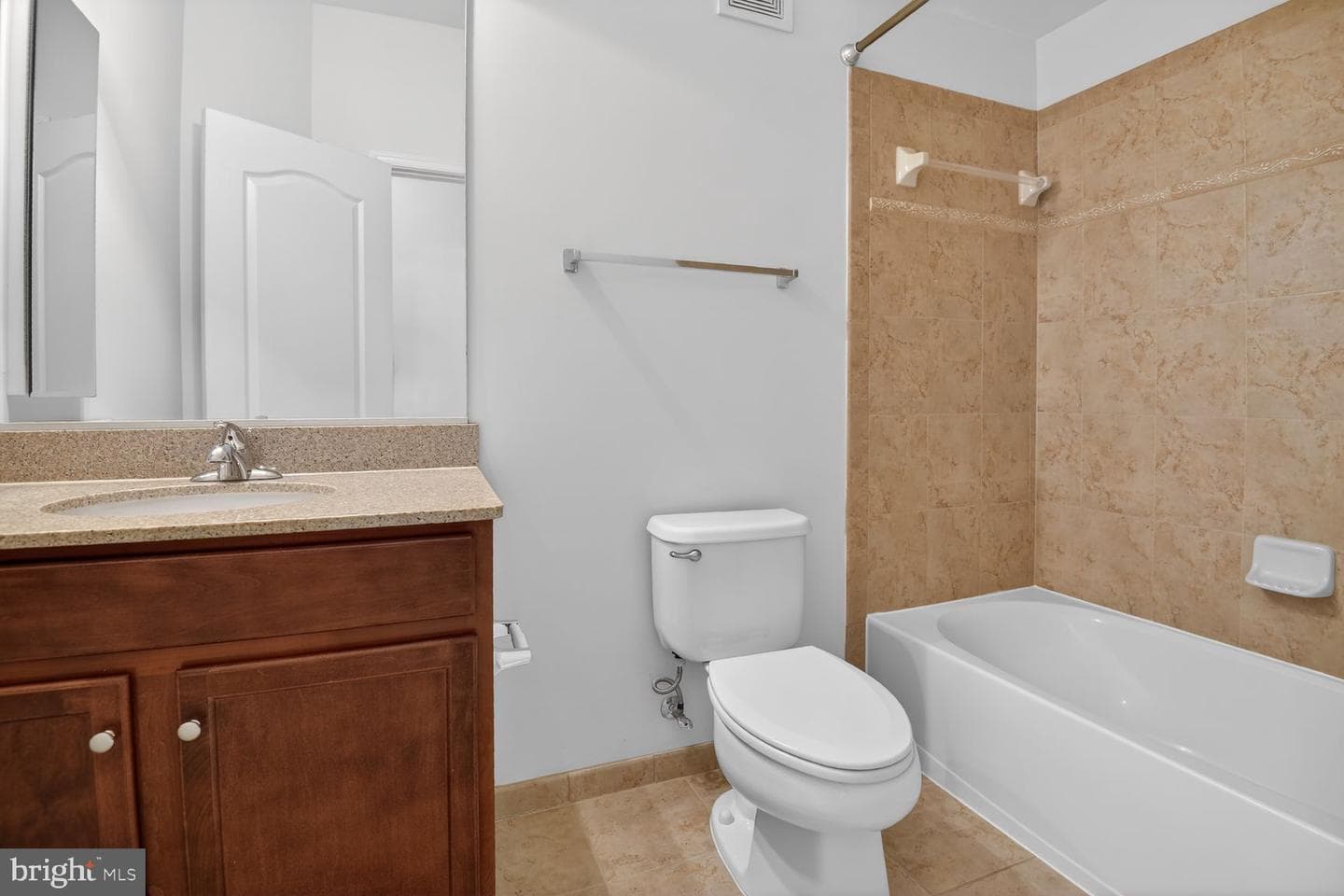 24690 Byrne Meadow Square photo 12