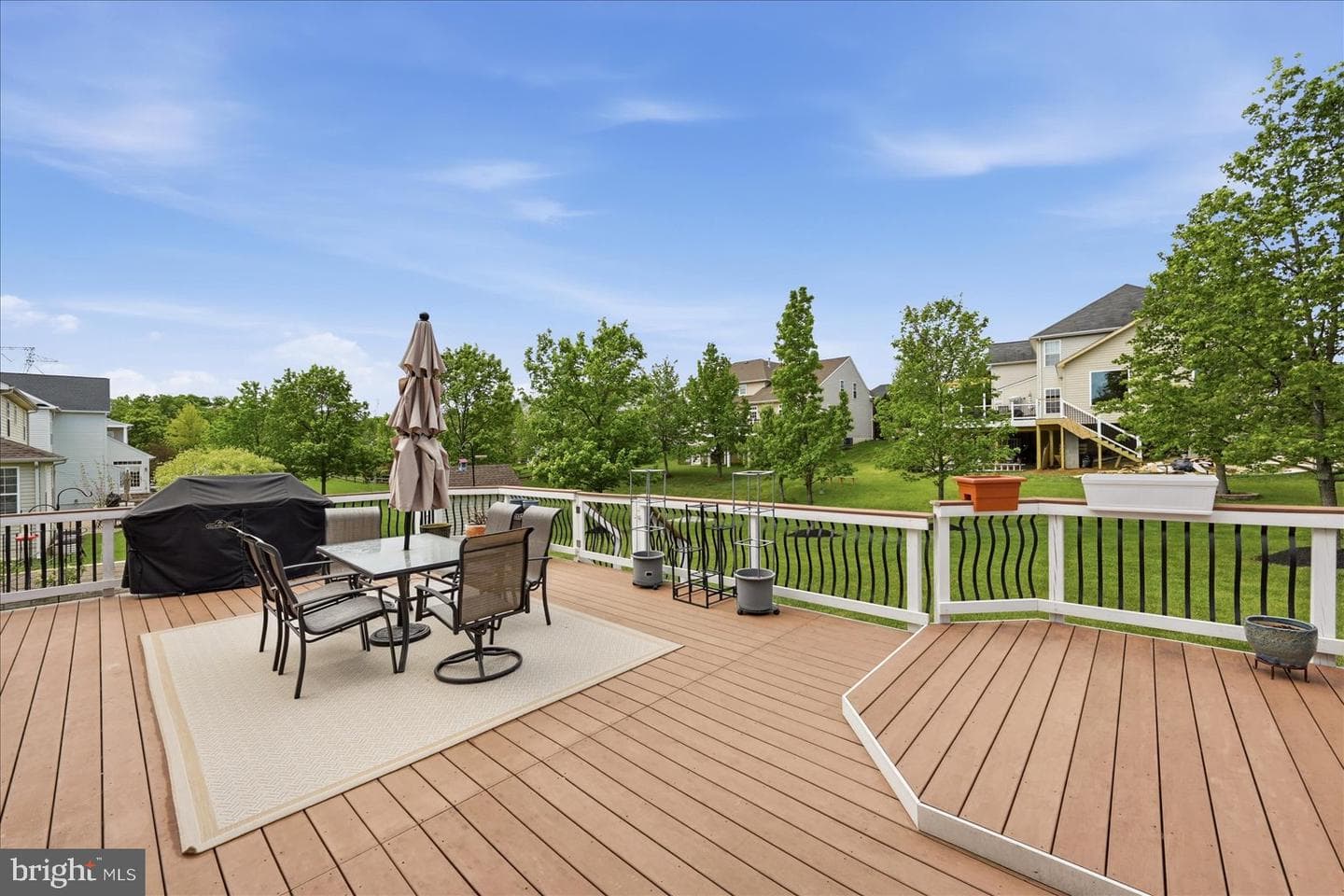 25437 Fritz Court photo 2