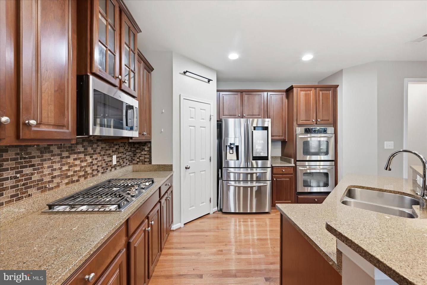 25437 Fritz Court photo 8