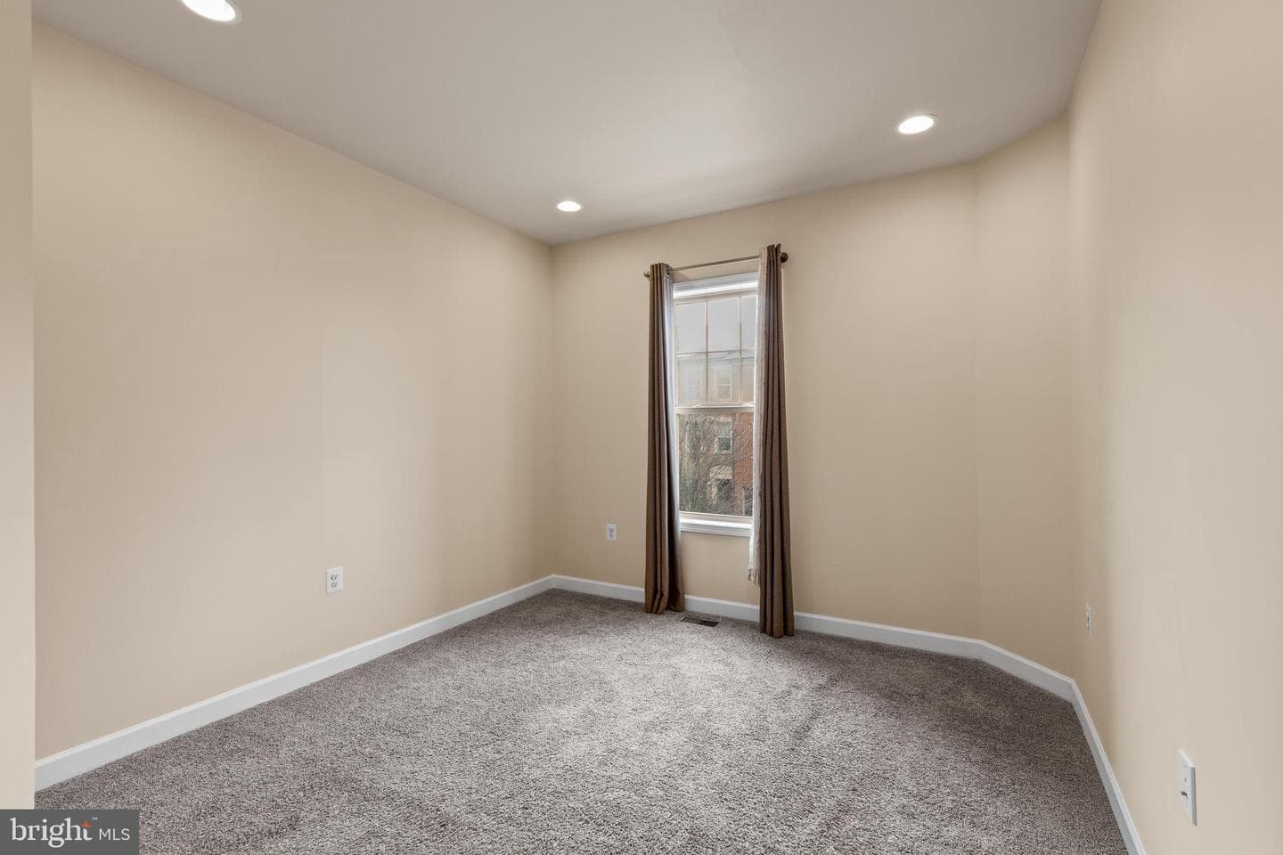 42554 Dreamweaver Drive photo 21