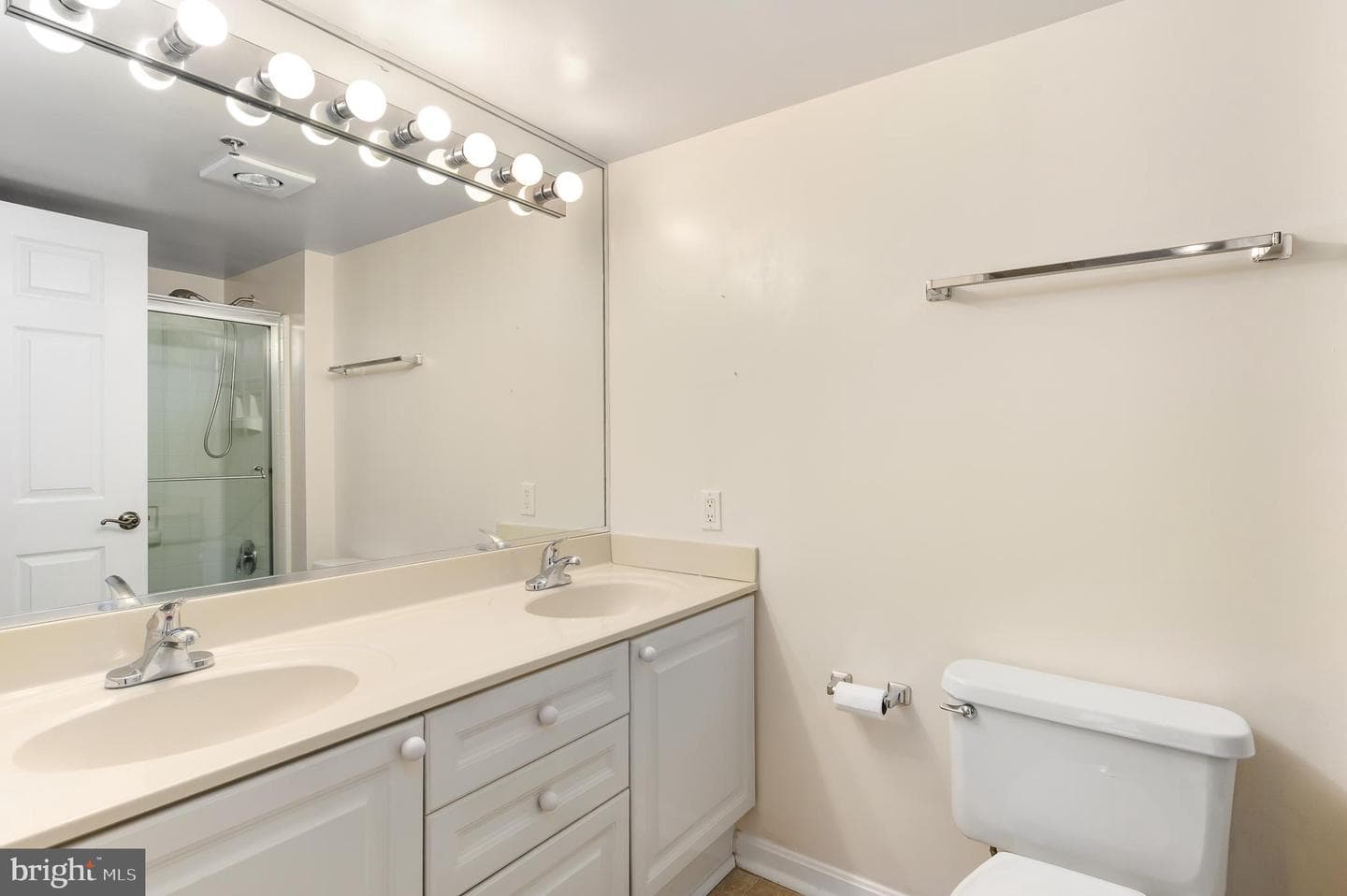 19385 Cypress Ridge Terrace #519 photo 19