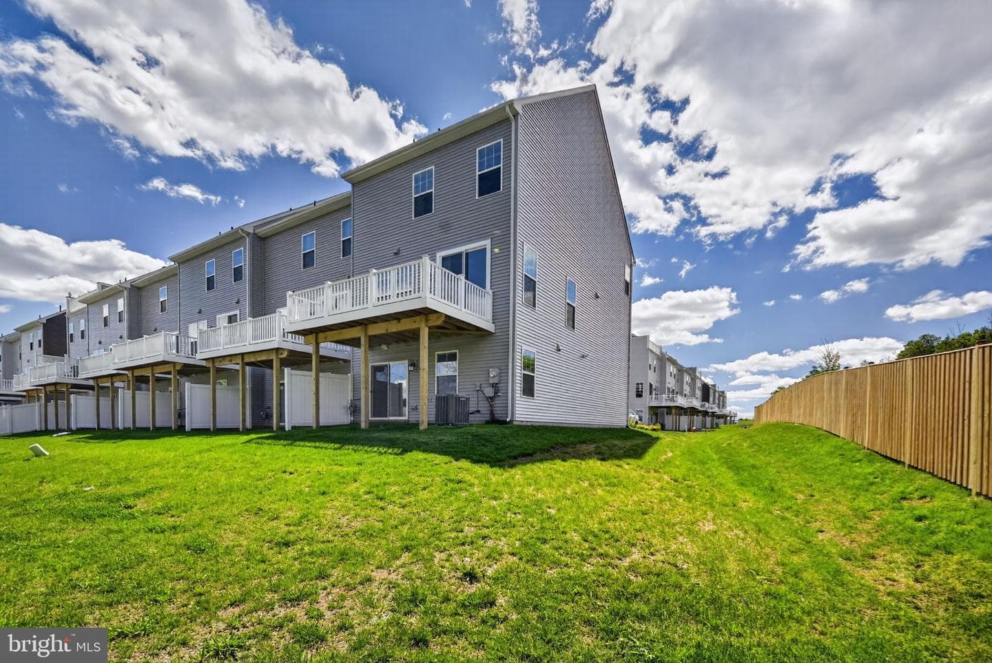 42478 Invergordon Terrace photo 3