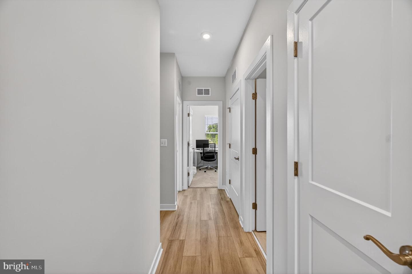 42478 Invergordon Terrace photo 31
