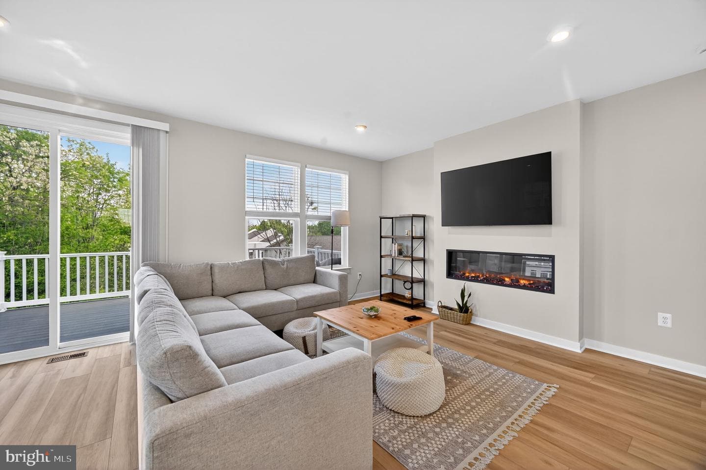 42478 Invergordon Terrace photo 6