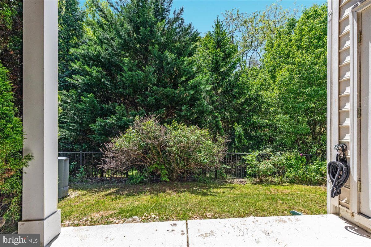 20344 Center Brook Square photo 41