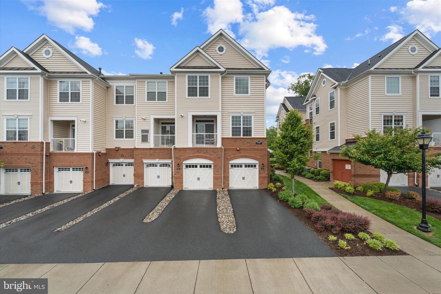 23265 Milltown Knoll Sq # 114 photo 1