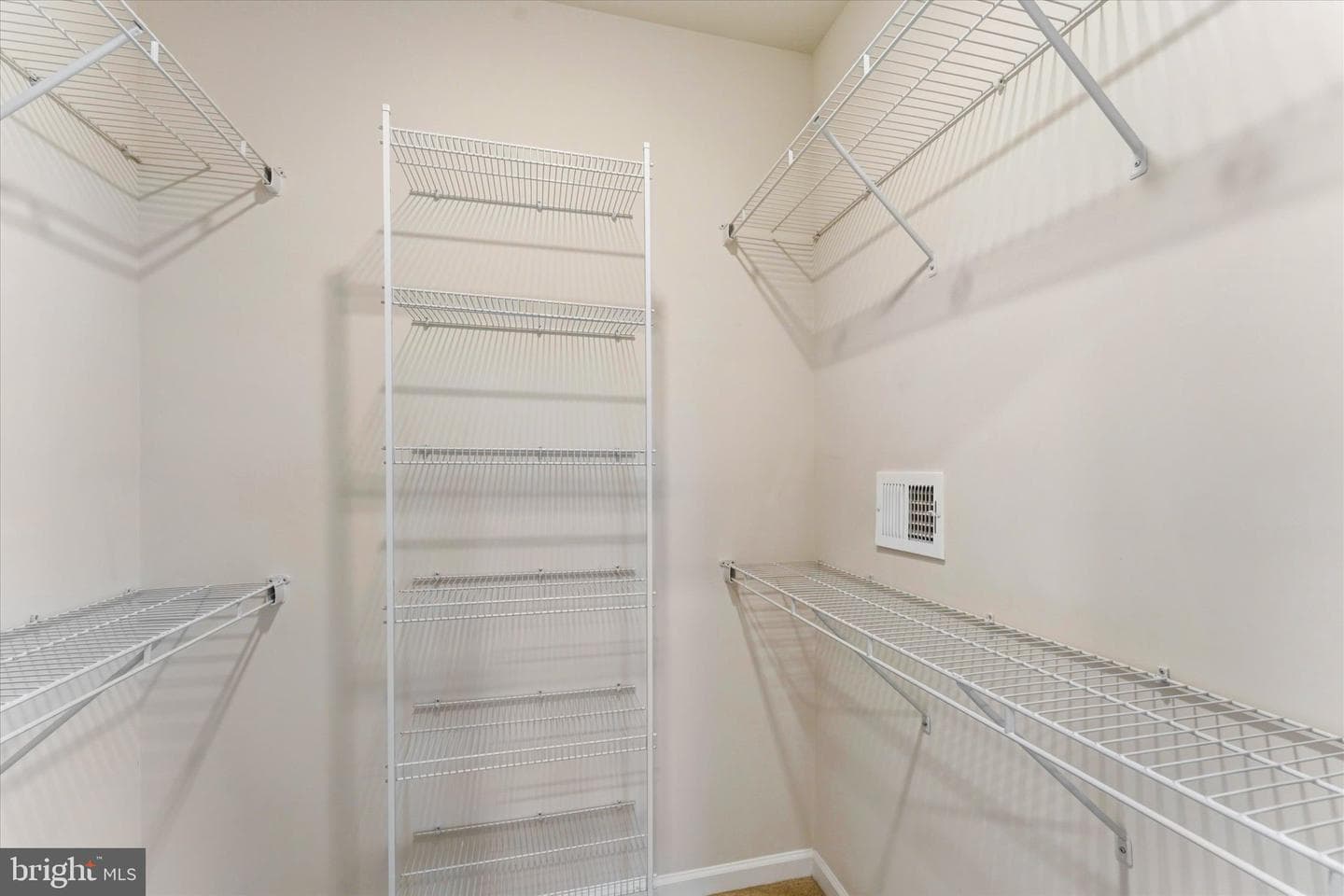 23265 Milltown Knoll Sq # 114 photo 19