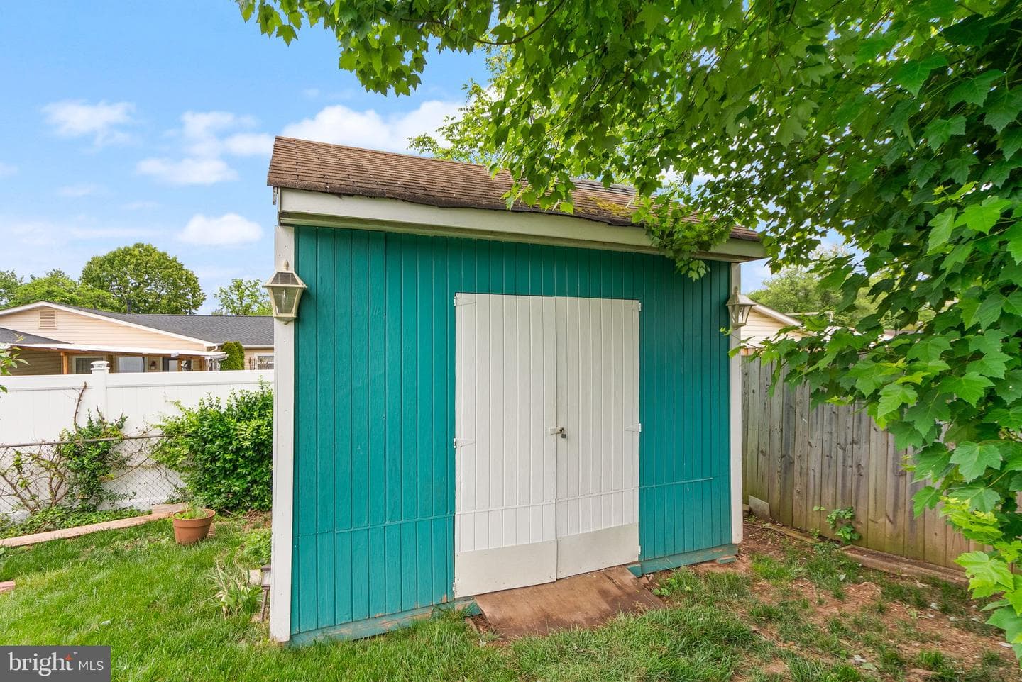 514 W Nettle Tree Road photo 47