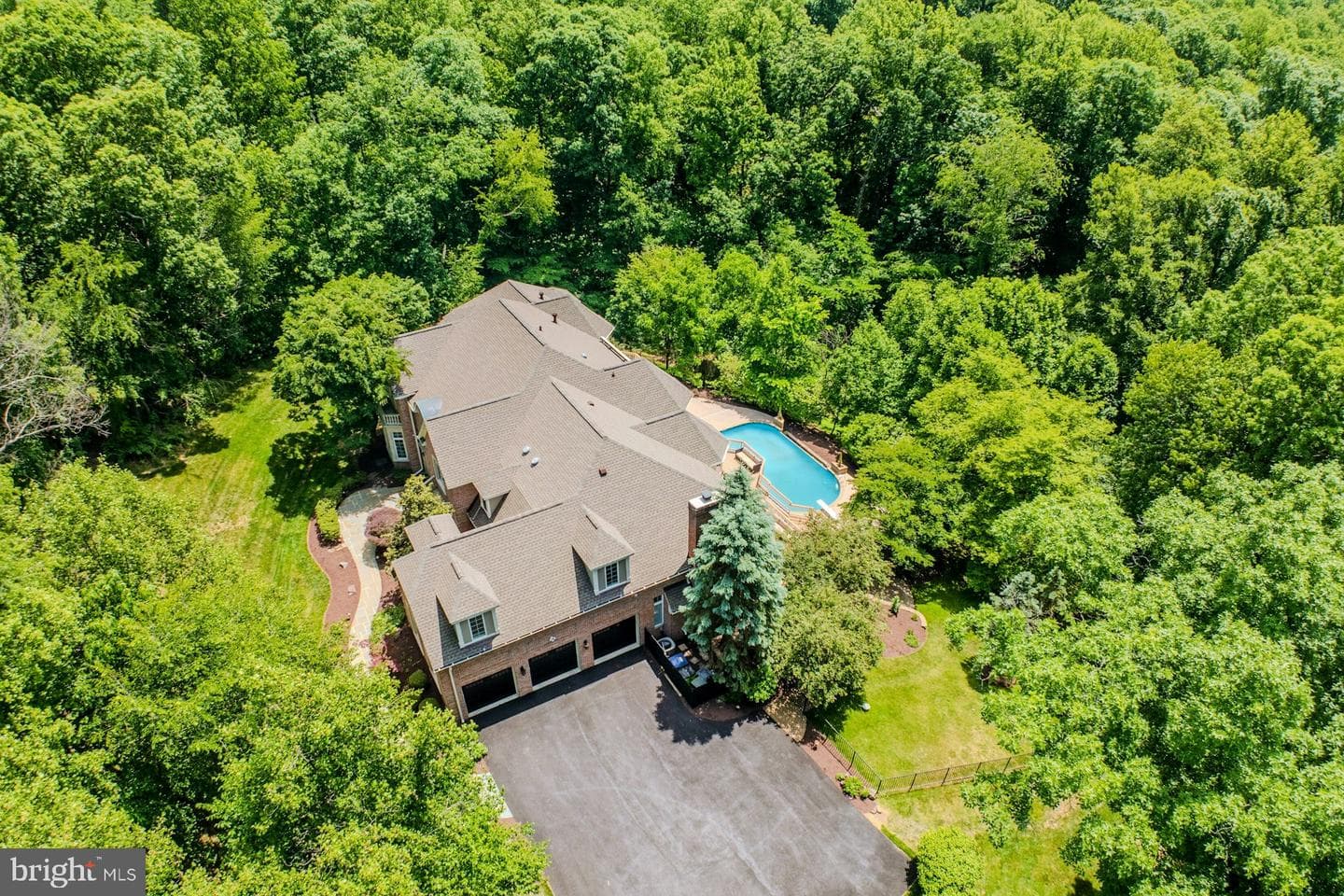 40321 Beacon Hill Drive photo 4