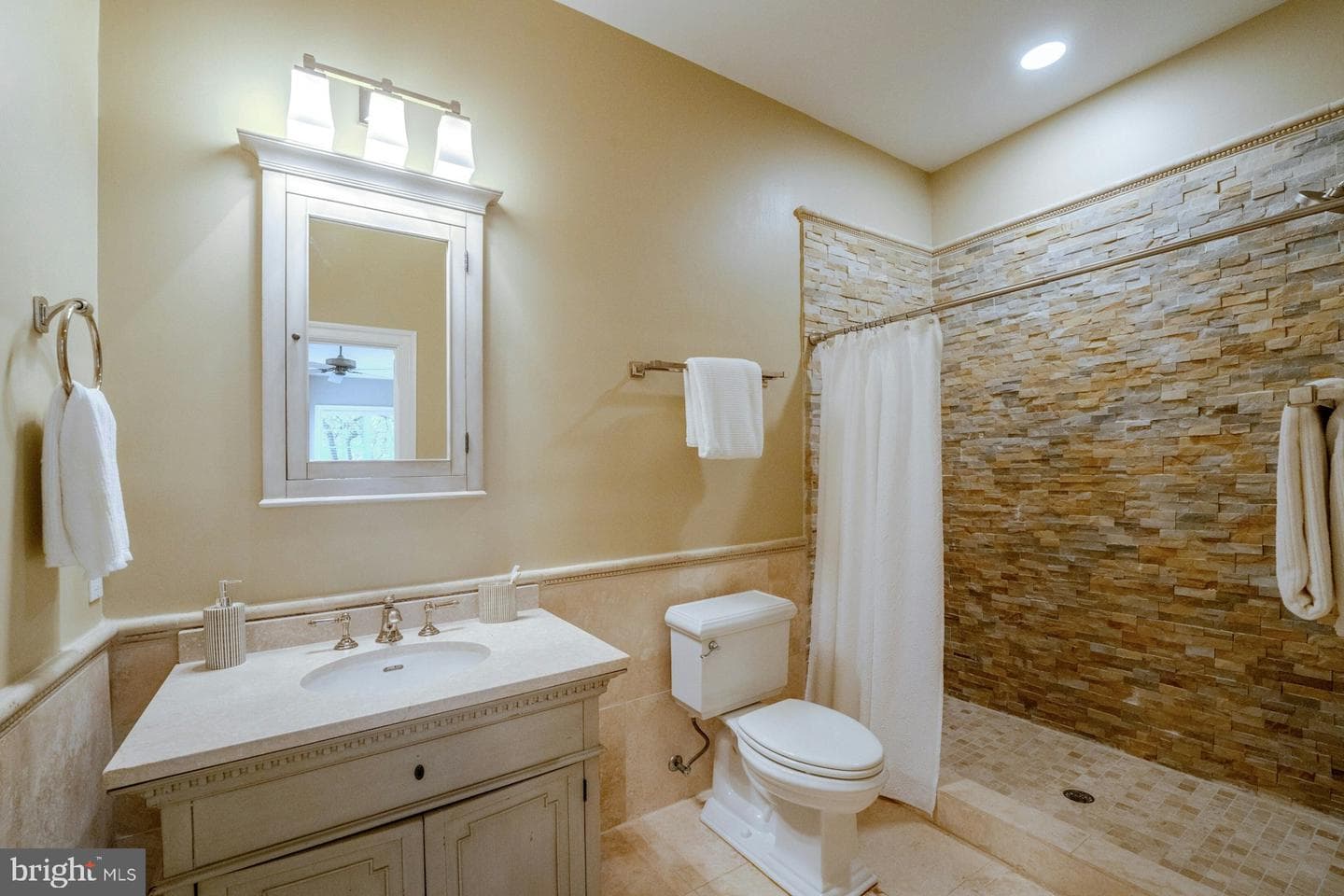 40321 Beacon Hill Drive photo 75