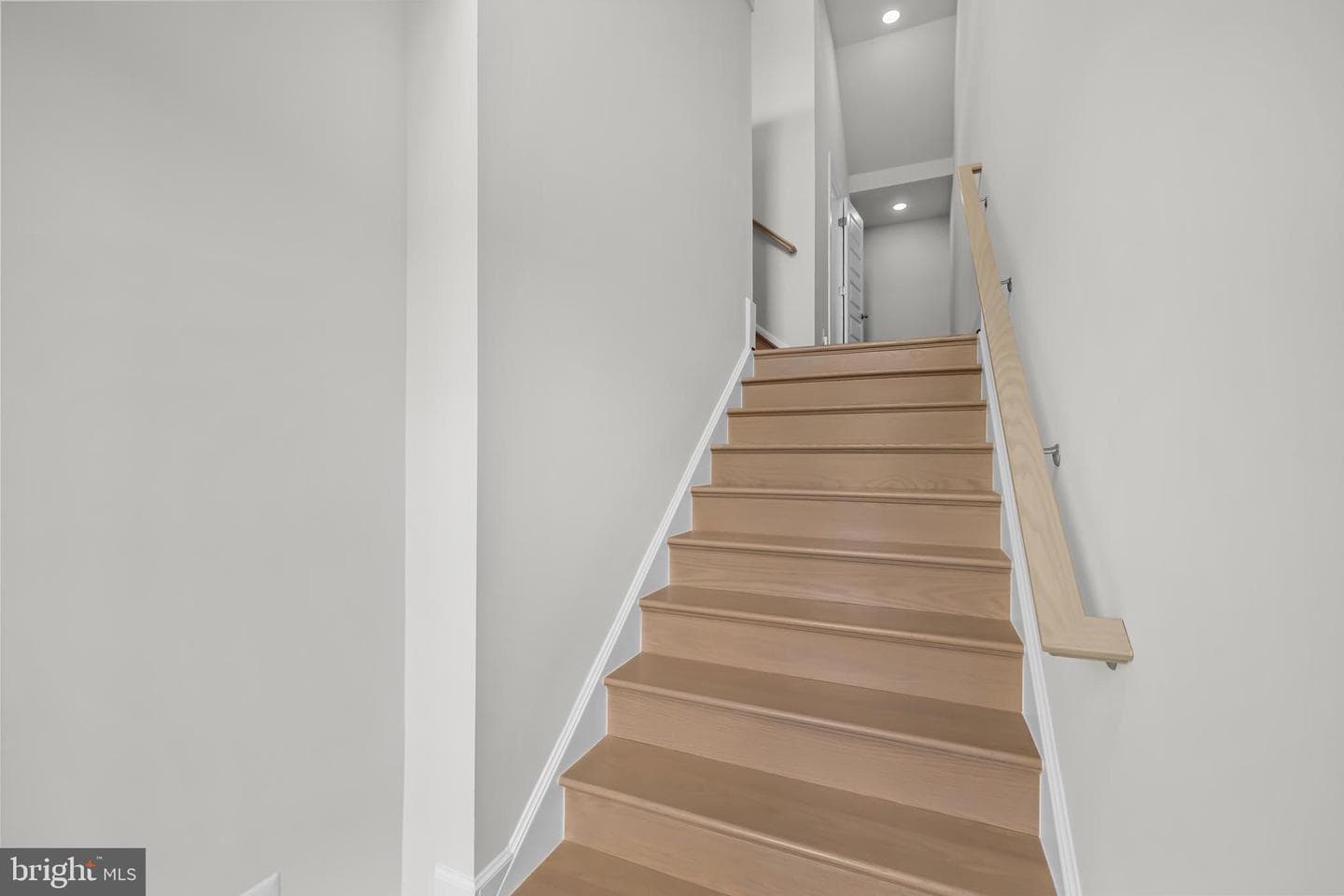 42116 Waltz Terrace photo 7