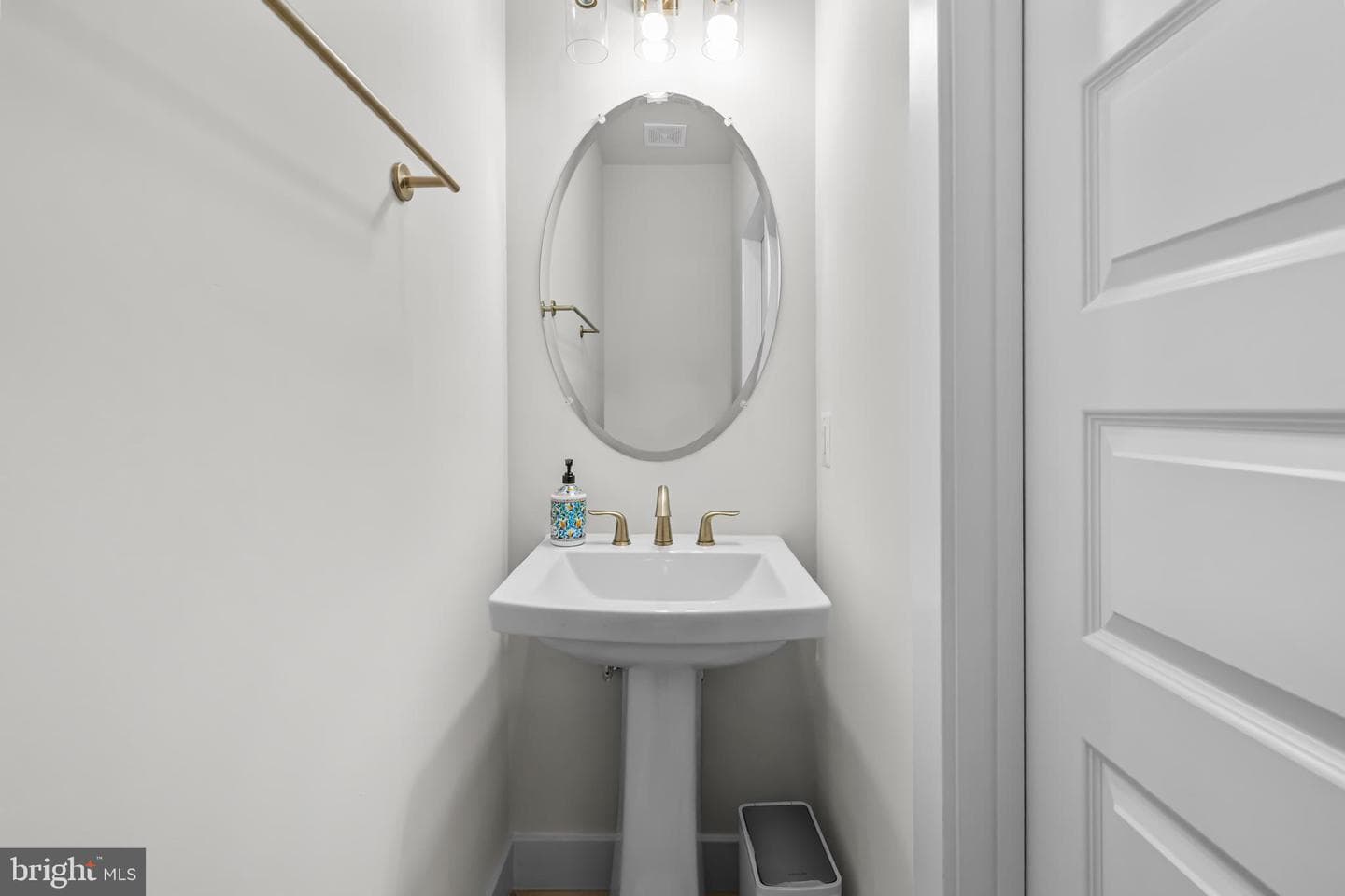 42116 Waltz Terrace photo 8