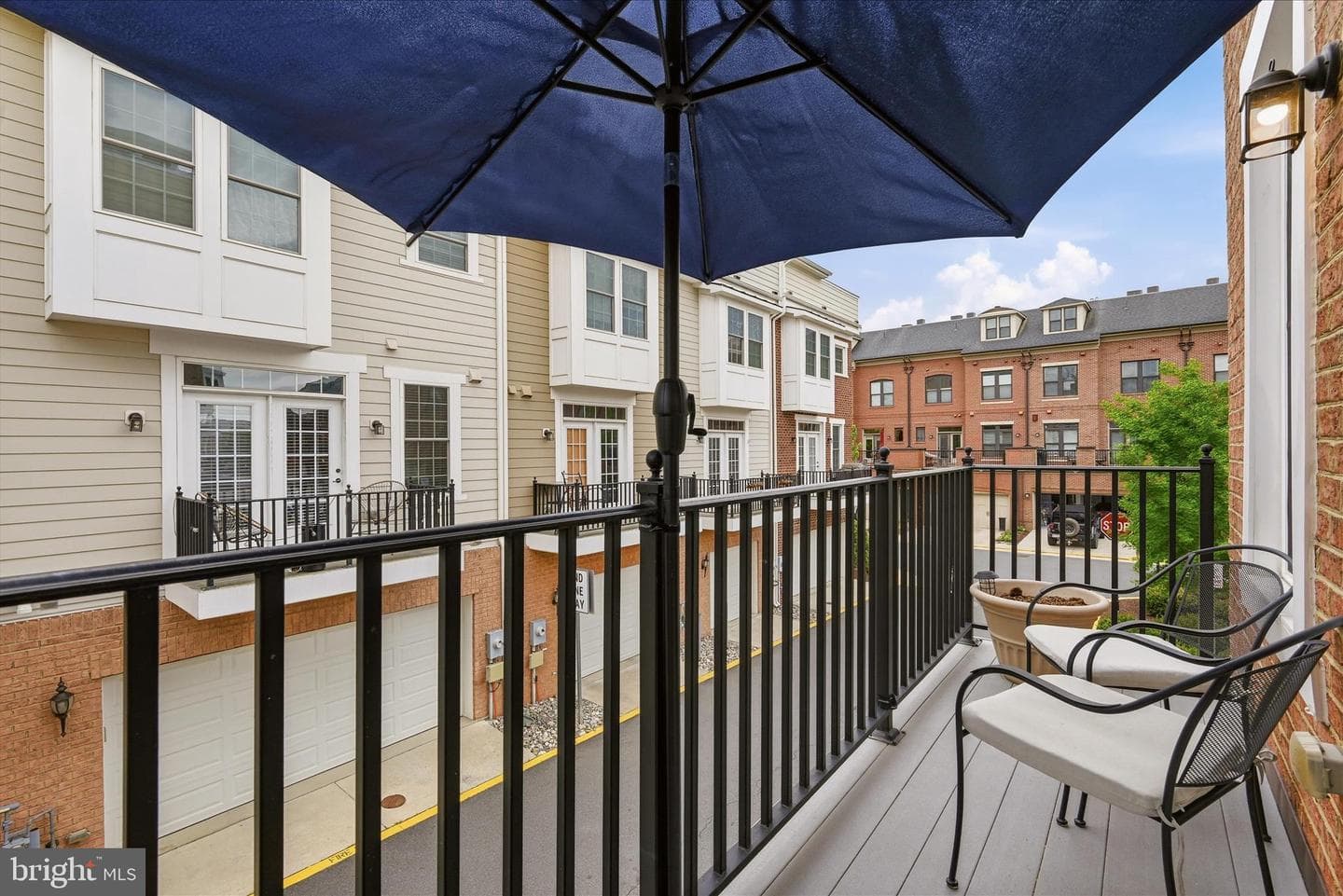 402 Haupt Square SE photo 32