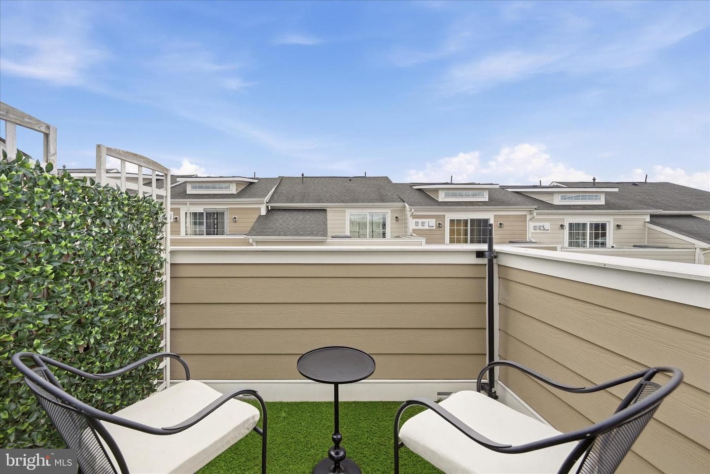 402 Haupt Square SE photo 33