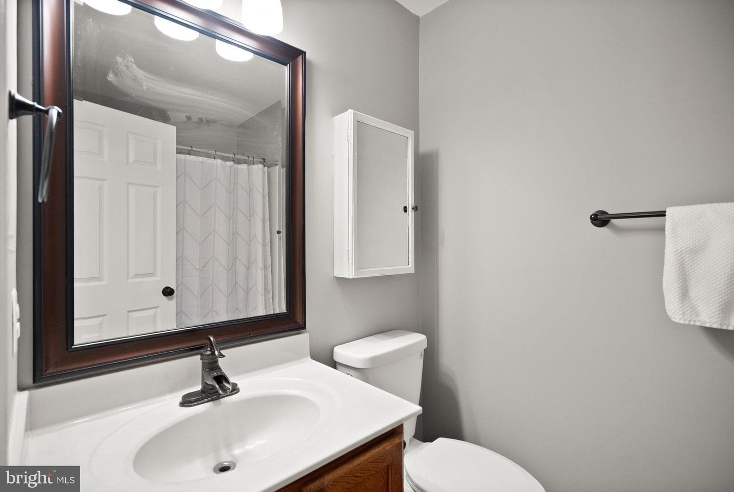 21740 Kings Crossing Terrace photo 32