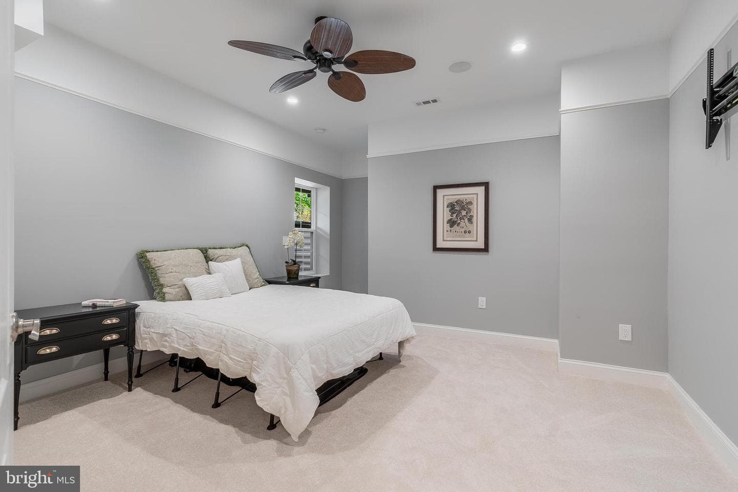 42018 Mill Quarter Place photo 56