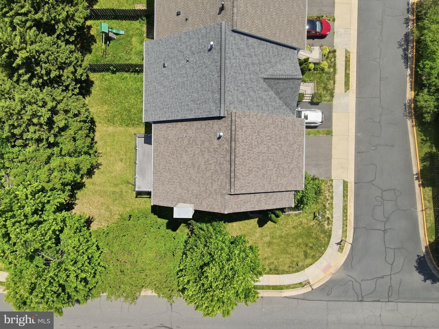 802 Ferndale Terrace NE photo 39
