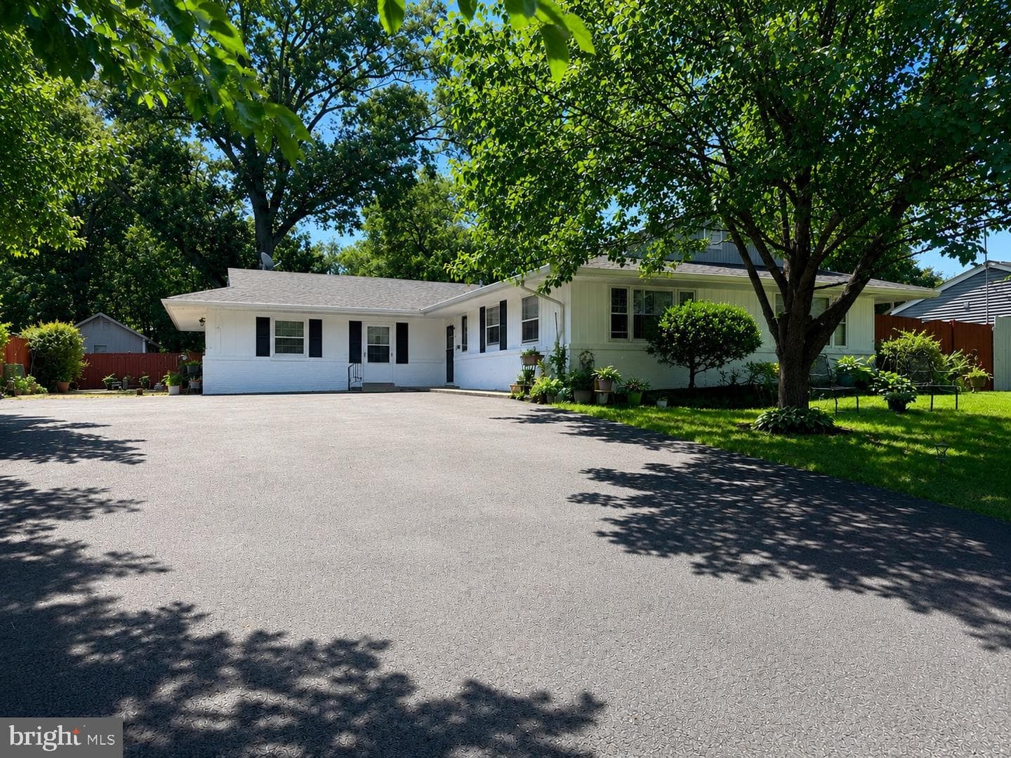 304 N Sterling Boulevard photo 5