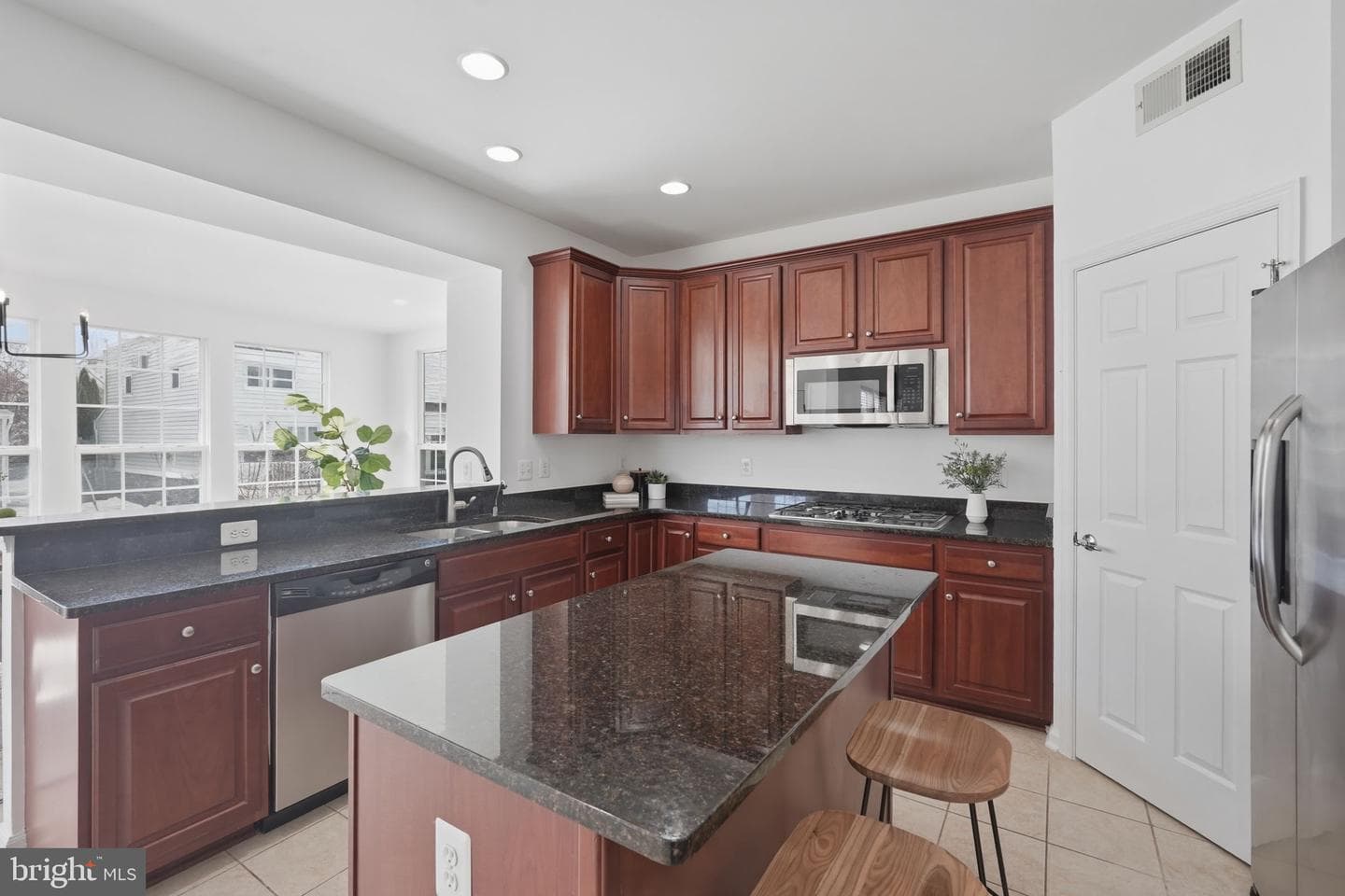 42637 Willow Bend Drive photo 14