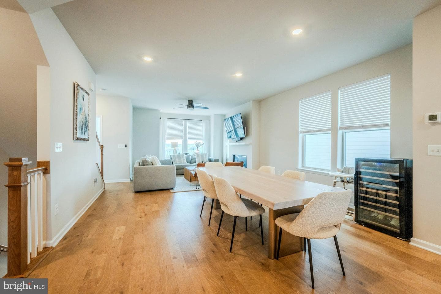 813 Sawback Square NE photo 16