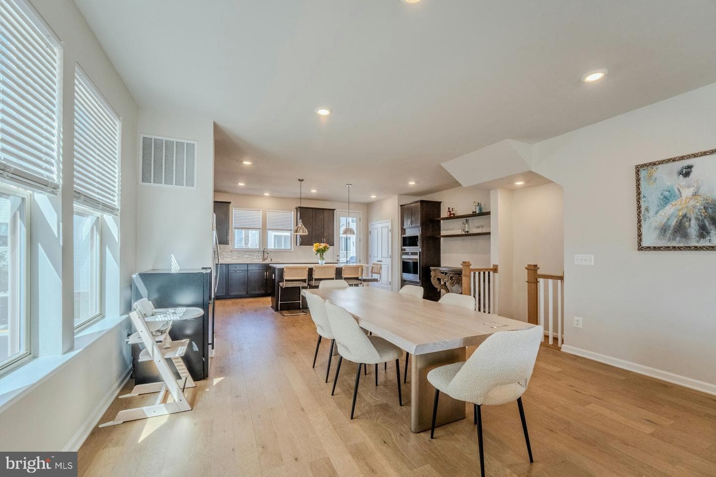 813 Sawback Square NE photo 17