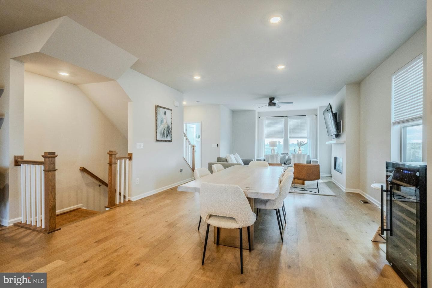 813 Sawback Square NE photo 19
