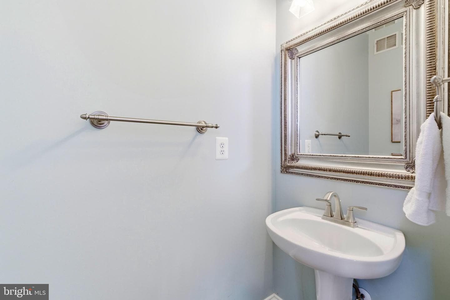 20888 Nerine Court photo 29