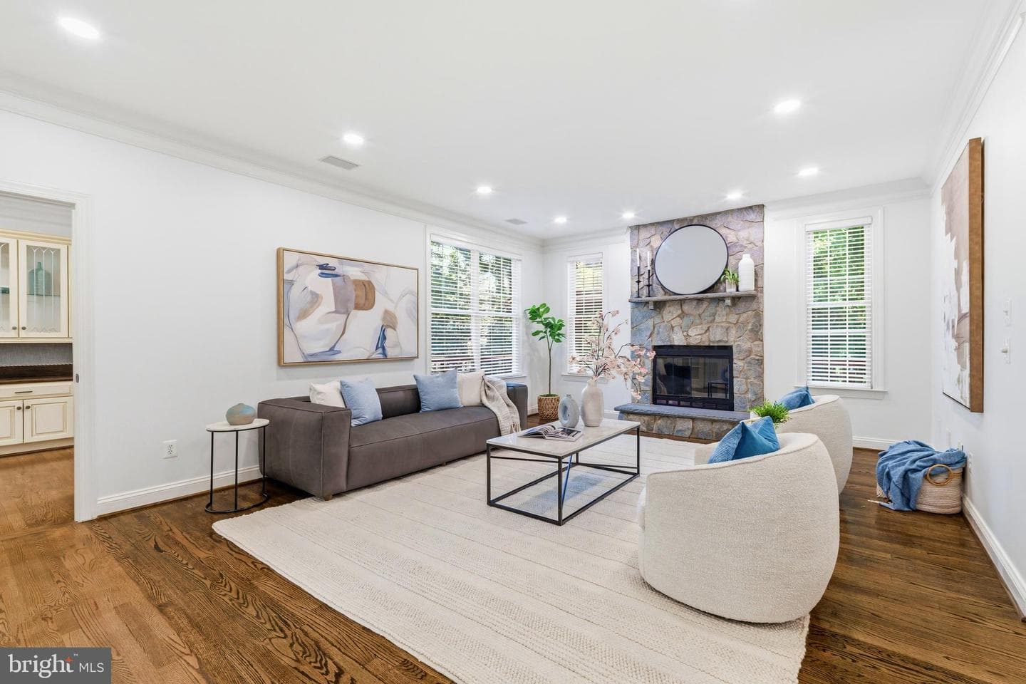 20888 Nerine Court photo 4