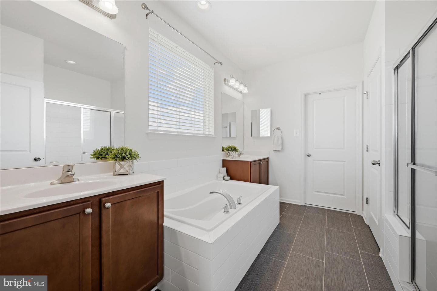 12104 Sunflower Field Place photo 31