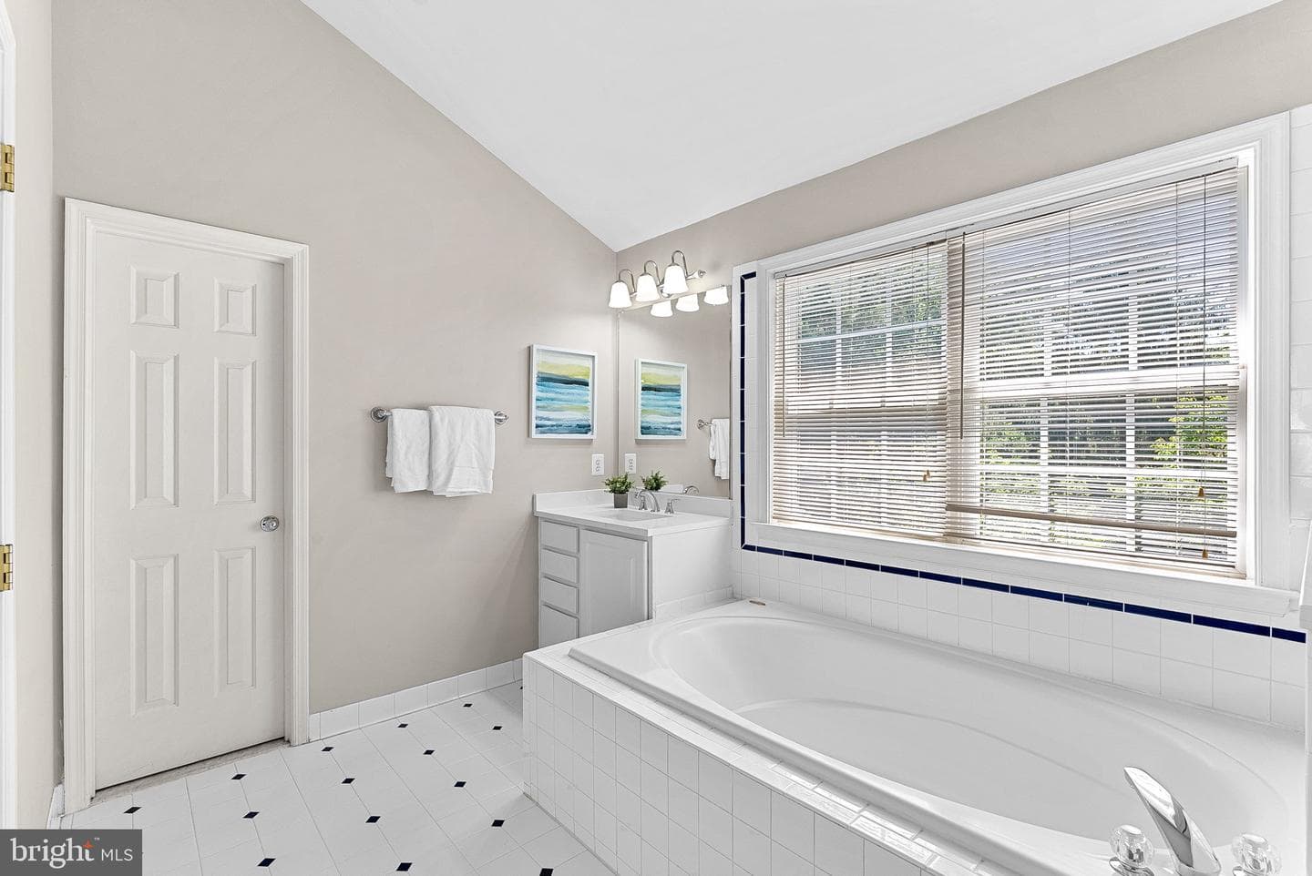 20460 Swan Creek Court photo 46