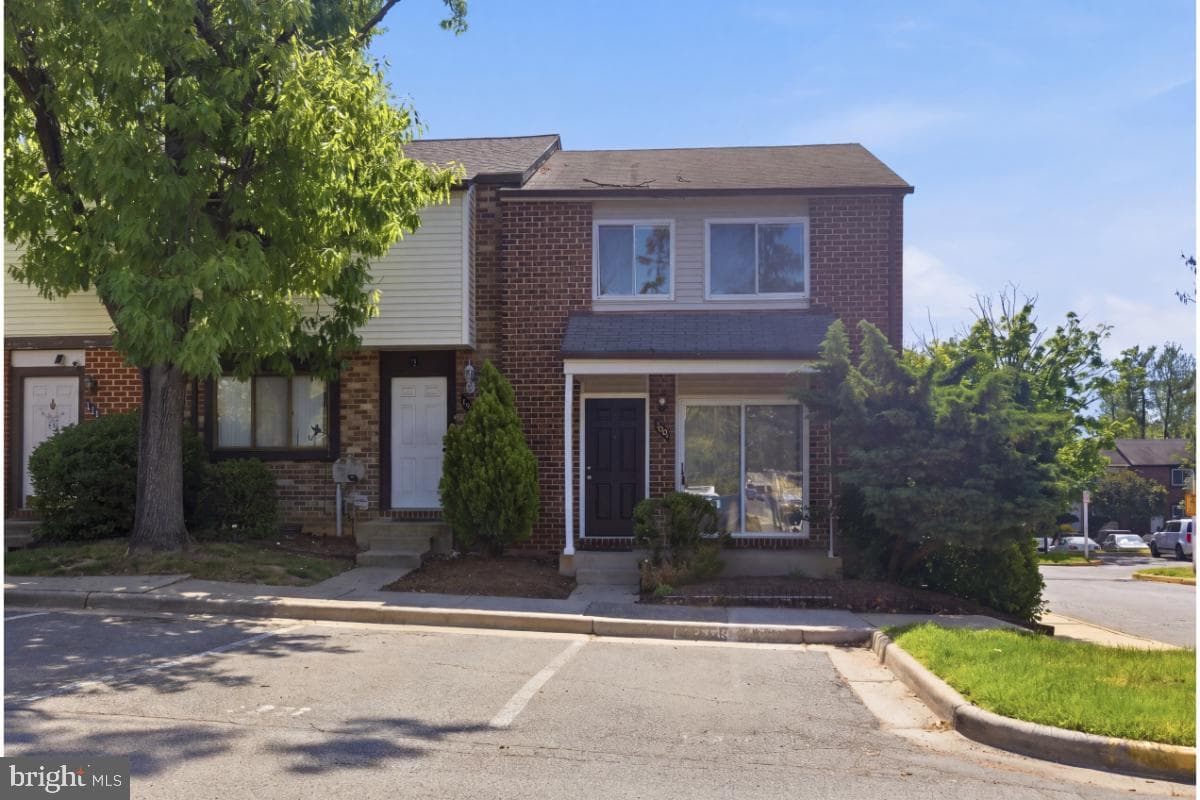 100 Marcum Court, Sterling