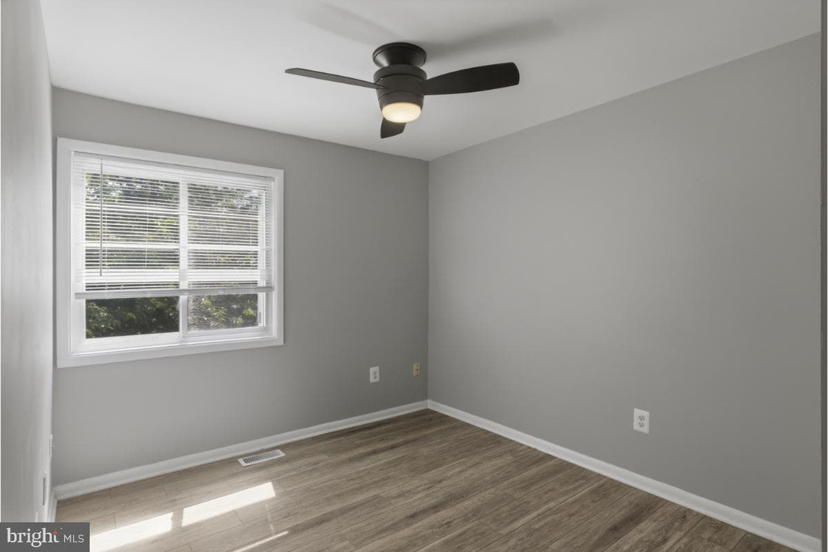 100 Marcum Ct photo 19