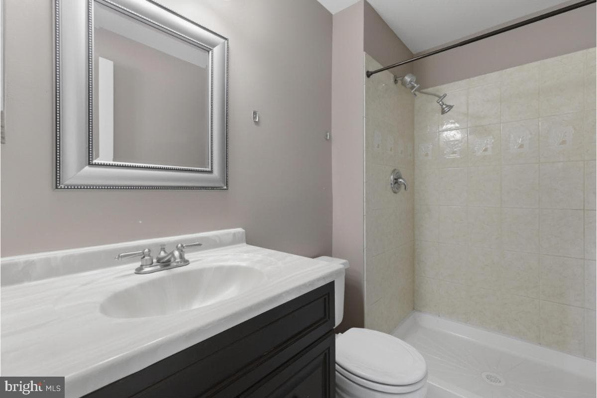100 Marcum Ct photo 27
