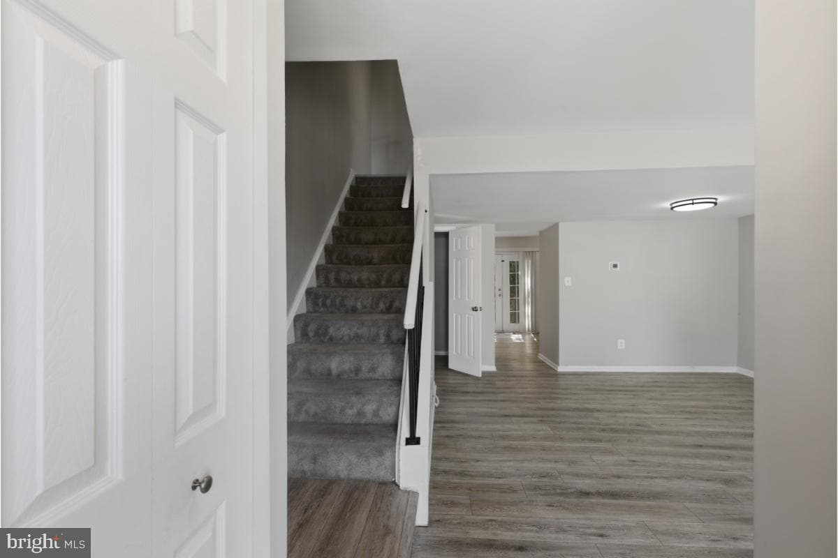 100 Marcum Ct photo 6