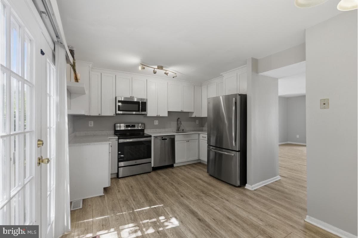 100 Marcum Ct photo 9