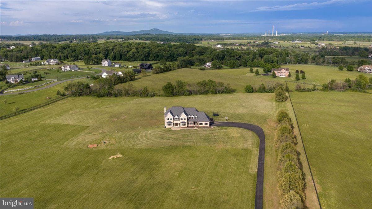 15028 Merritt Farm Lane photo 3