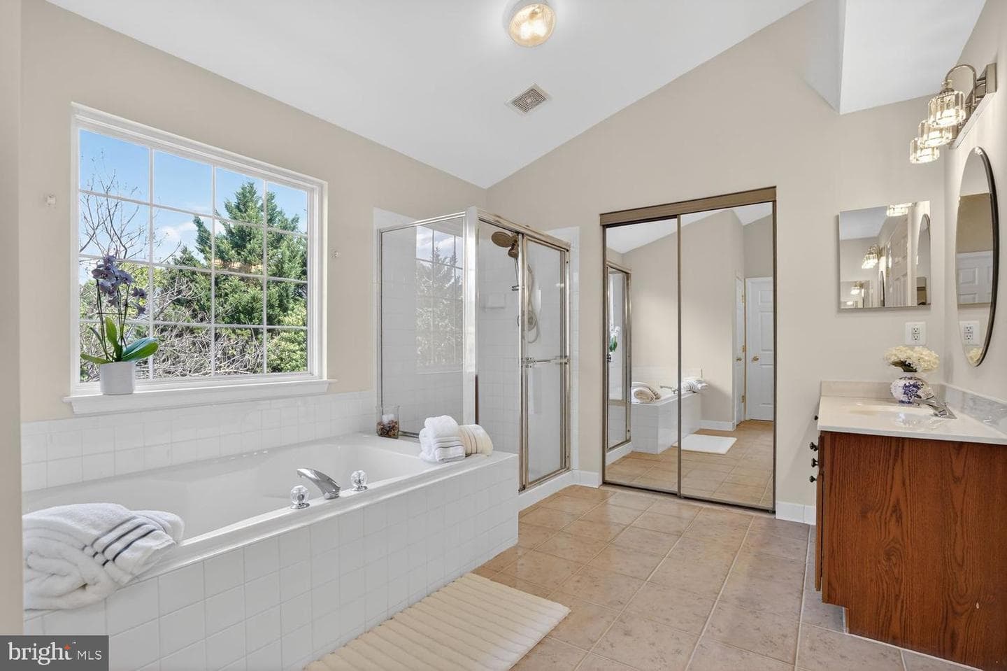 910 Rhonda Place SE photo 29