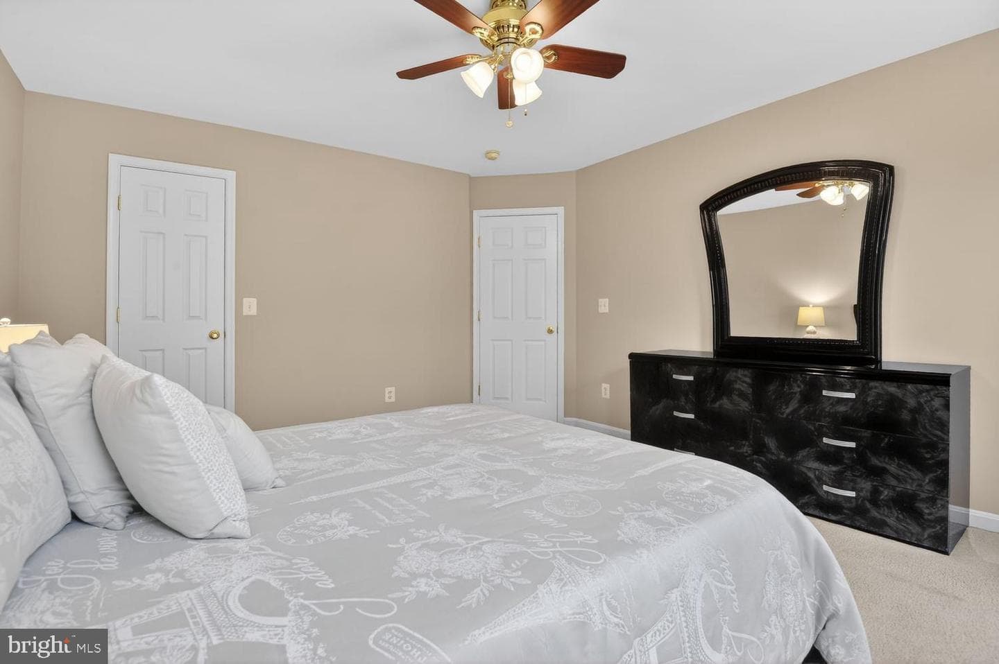 910 Rhonda Place SE photo 36