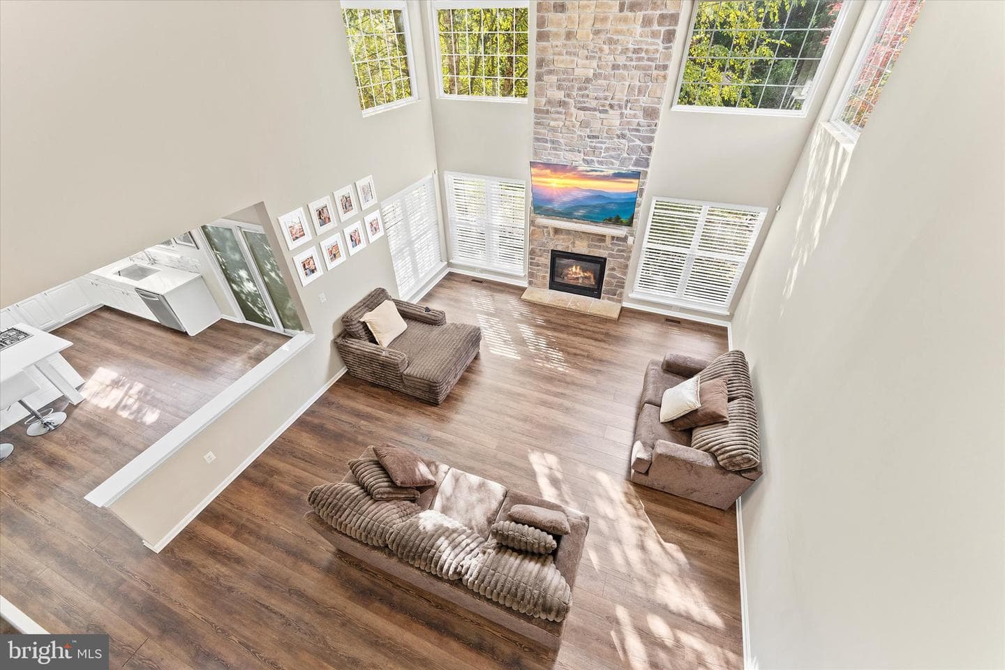 913 Strawberry Court photo 23