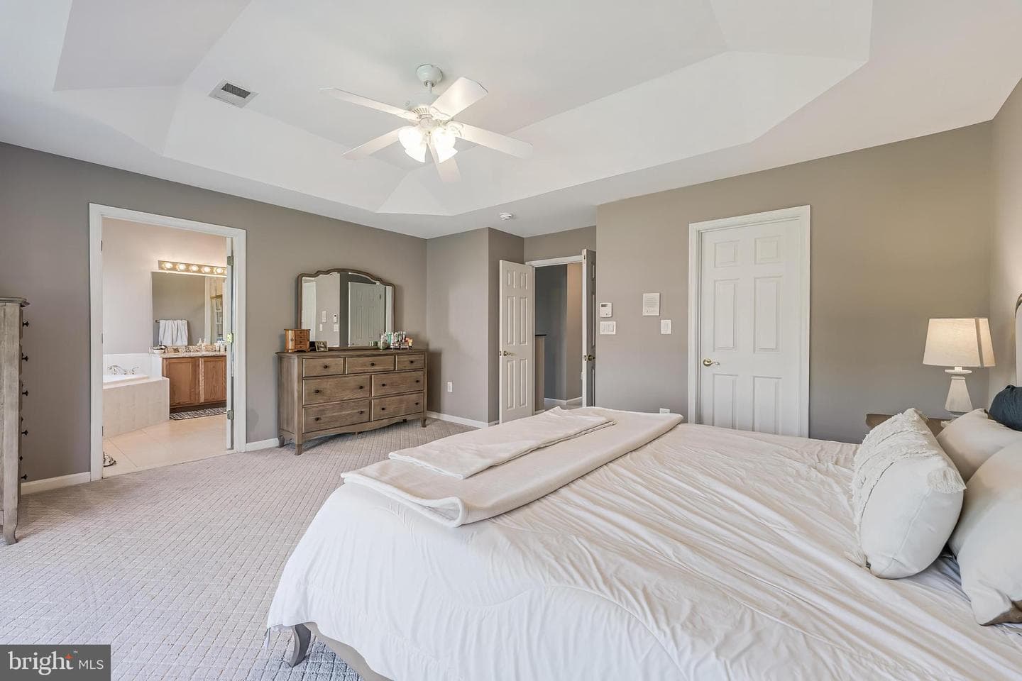 843 Revelstore Terrace NE photo 37