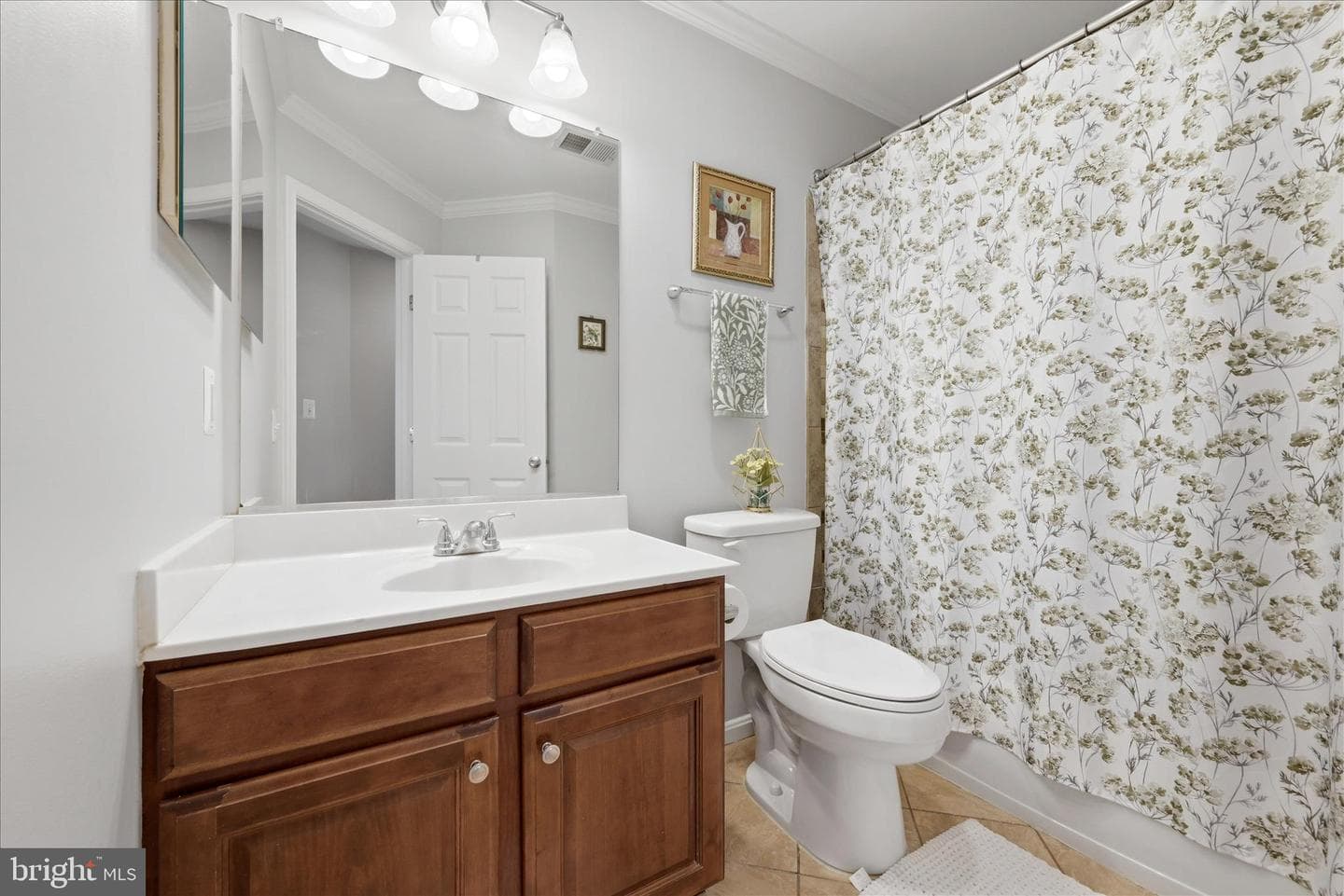 624 Newington Place NE photo 39