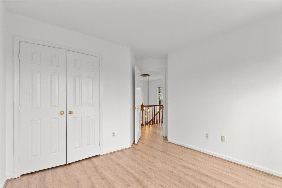 671 Burnside Terrace SE photo 34