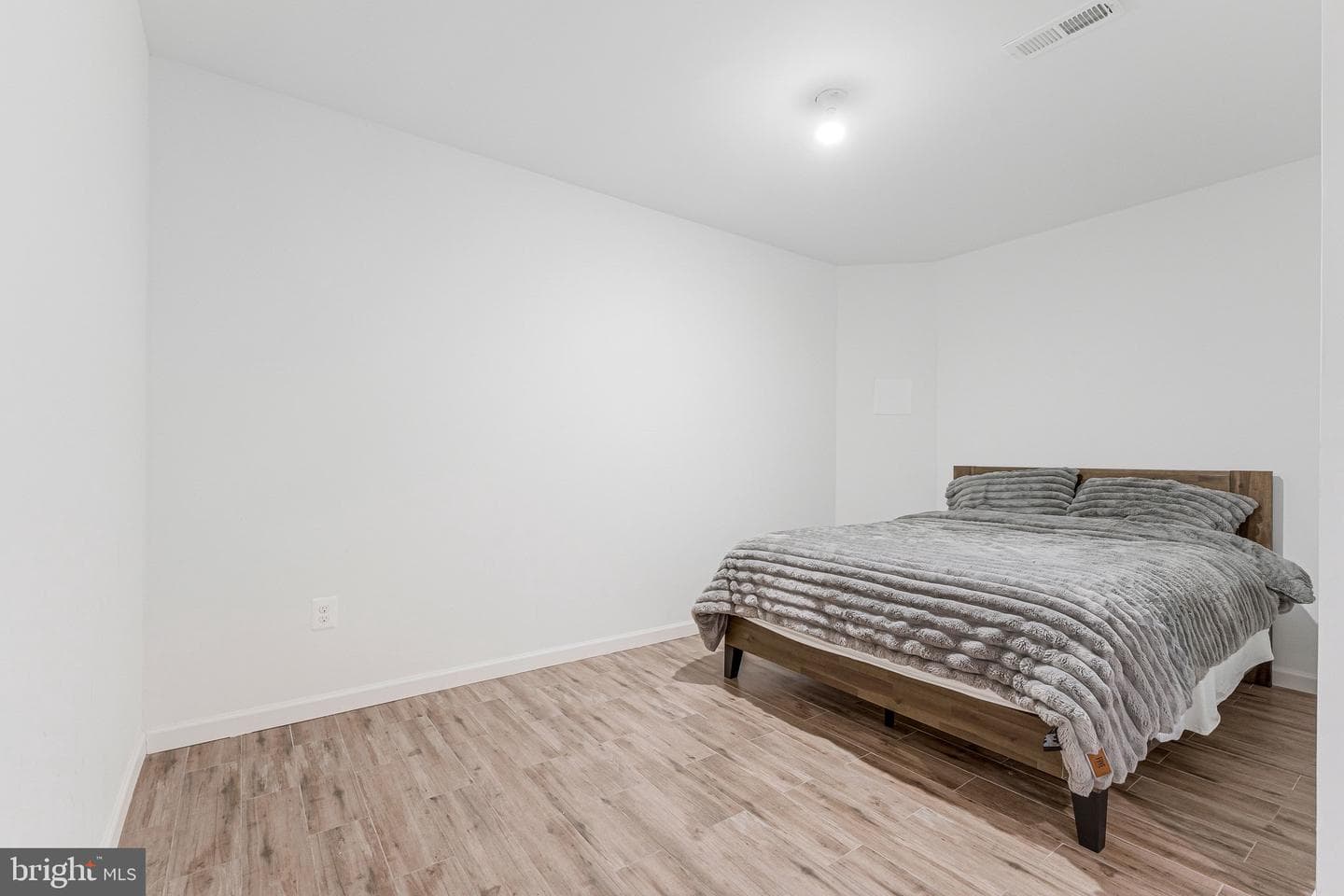1007 Themis Street SE photo 39
