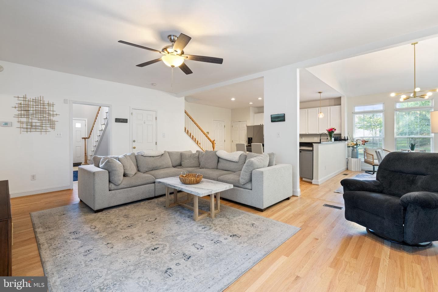 20893 Nerine Court photo 12