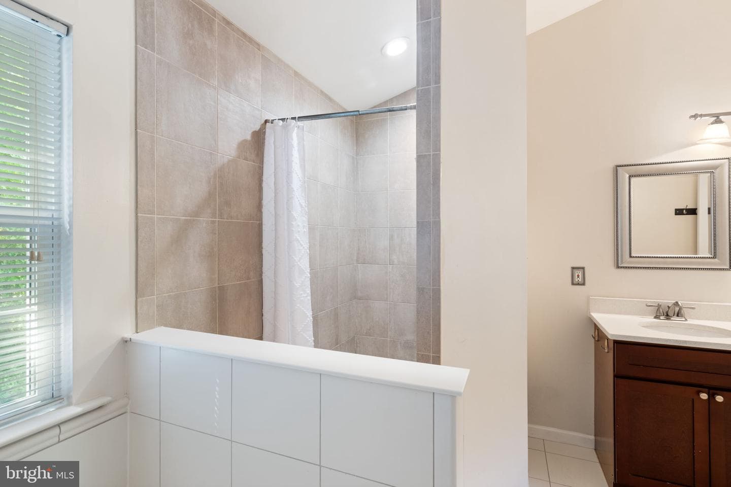 20893 Nerine Court photo 28