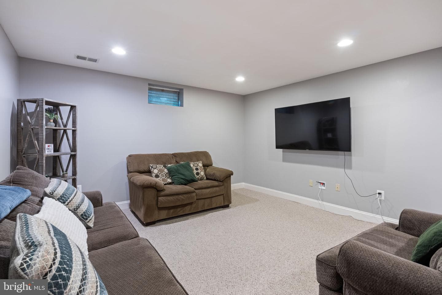 20893 Nerine Court photo 45