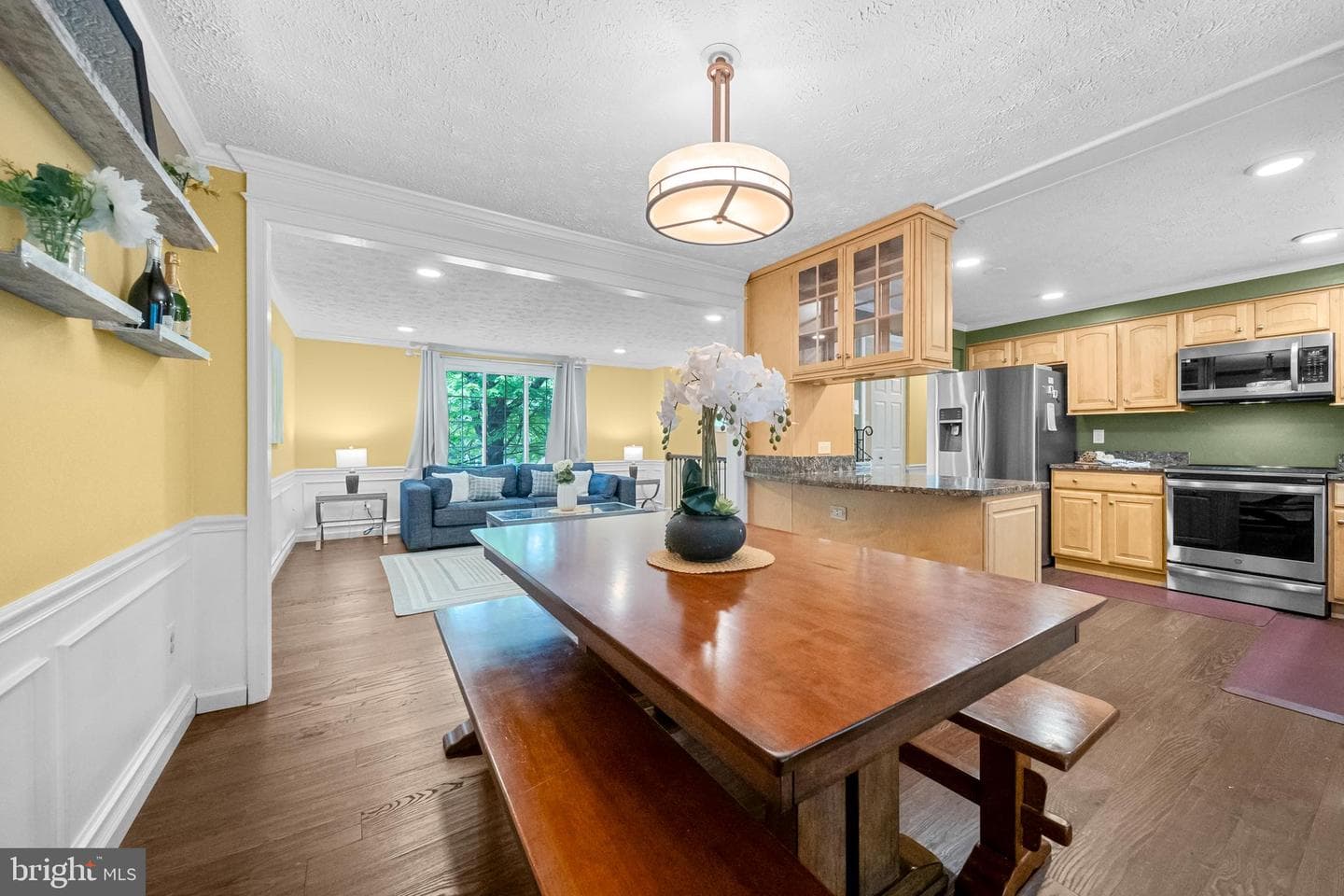 207 Silverleaf Drive photo 11