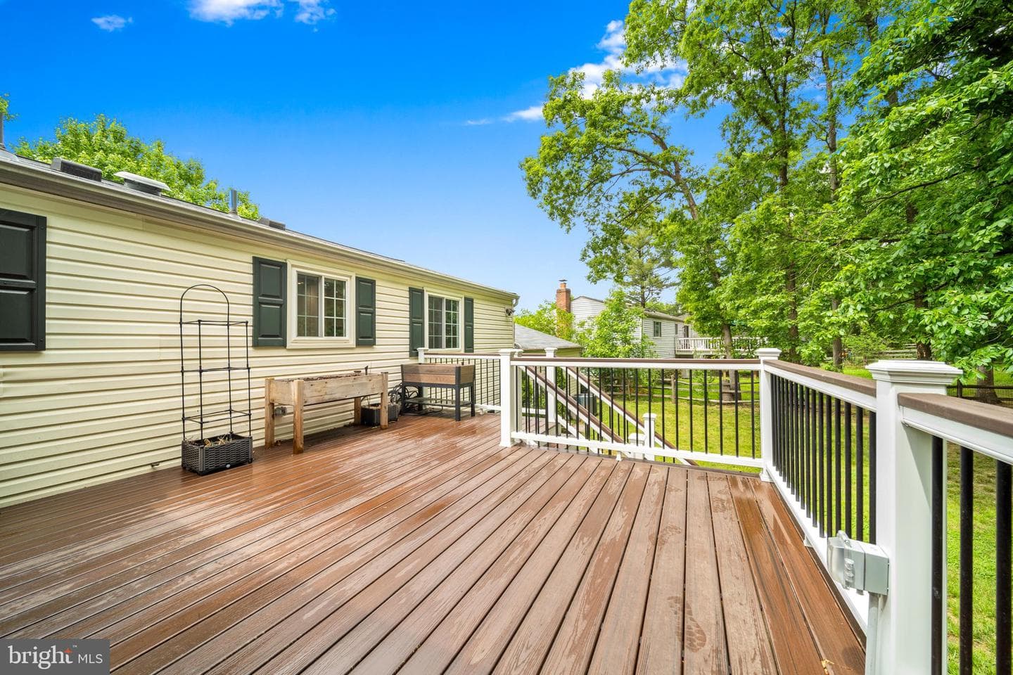 207 Silverleaf Drive photo 18